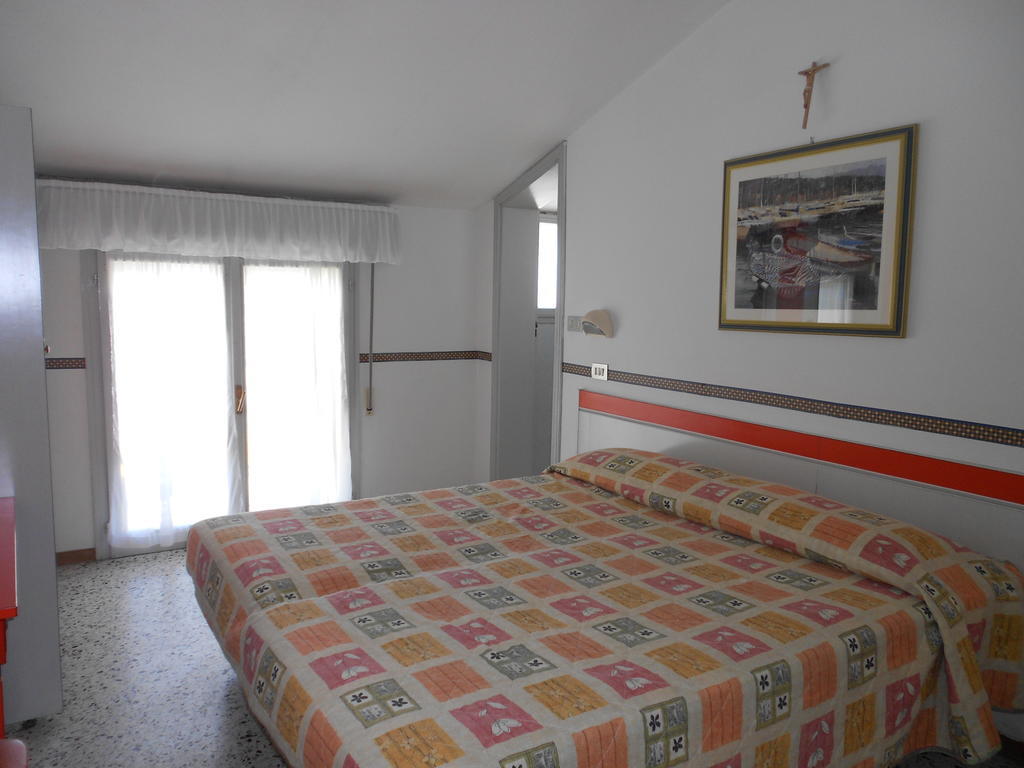 Hotel Laguna Blu Rimini Quarto foto