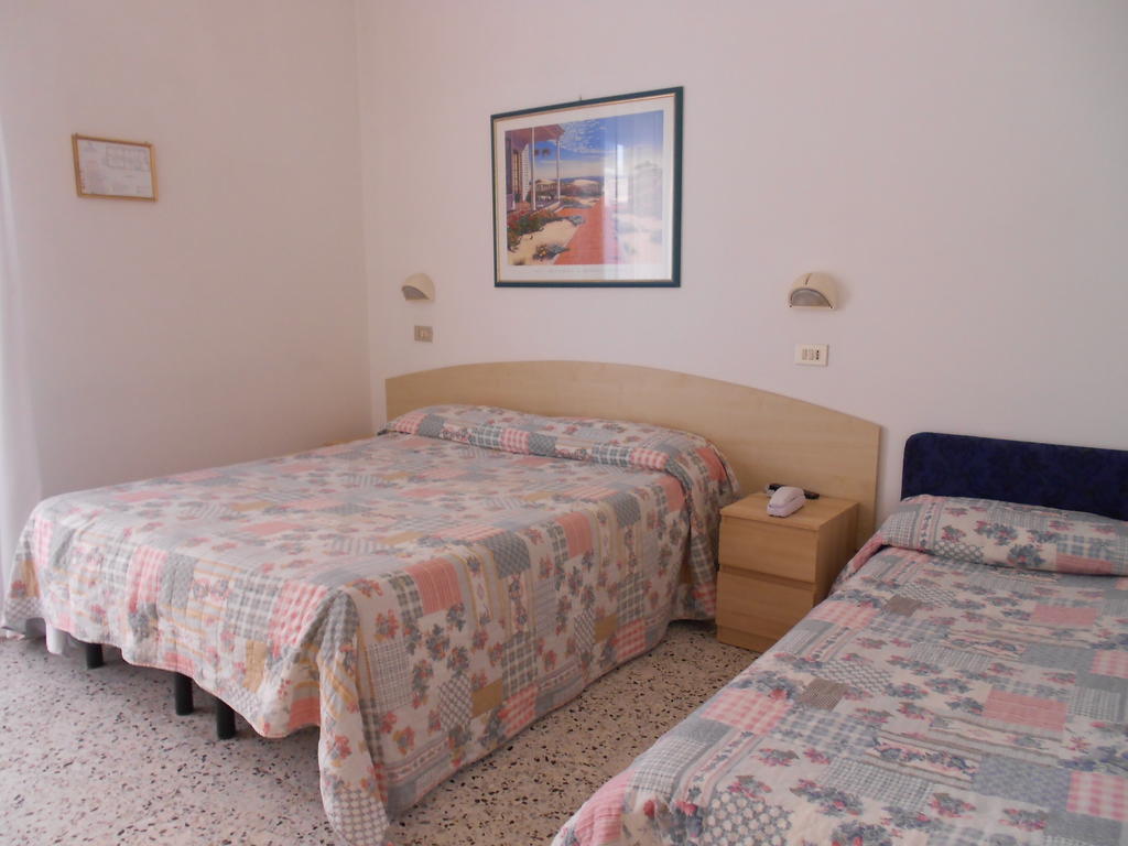 Hotel Laguna Blu Rimini Quarto foto