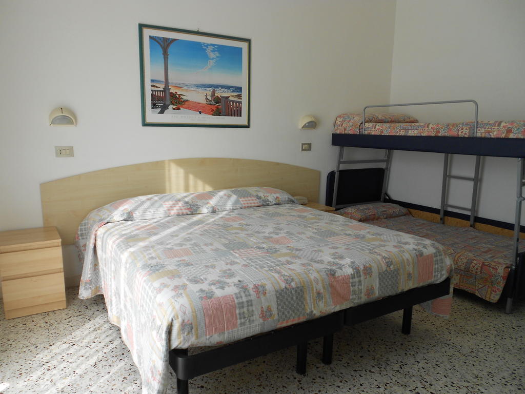 Hotel Laguna Blu Rimini Quarto foto